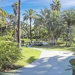 De 2 En Playas Del Duque * Μαρμπέλλα