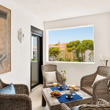 De 2 En Playas Del Duque *