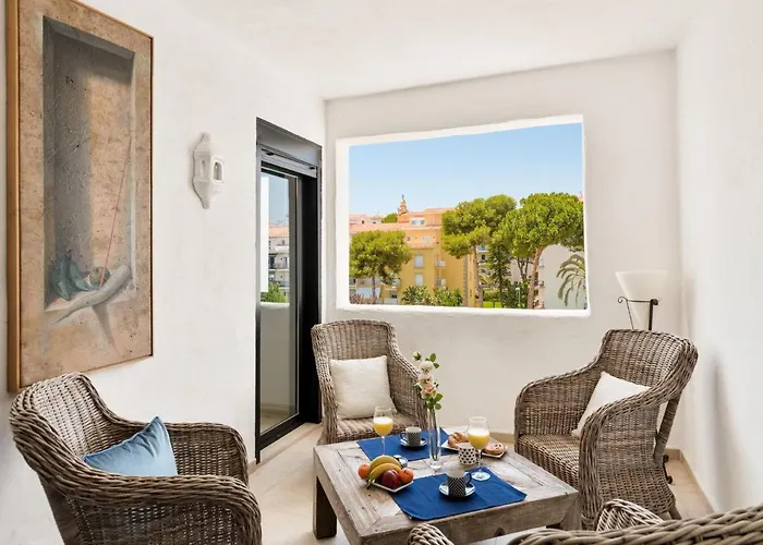 De 2 En Playas Del Duque *