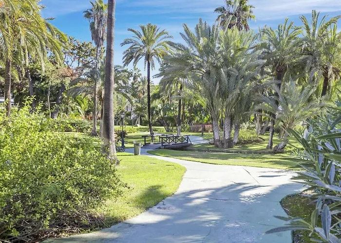 De 2 En Playas Del Duque * マルベーリャ