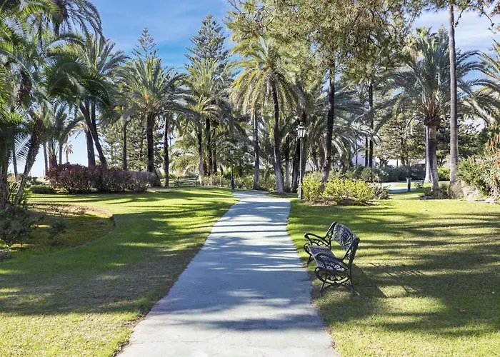 De 2 En Playas Del Duque *